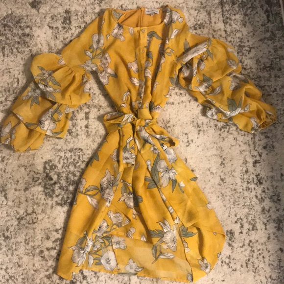 Chriselle x J.O.A. Tiered Sleeve Floral Minidress - Picture 6 of 8